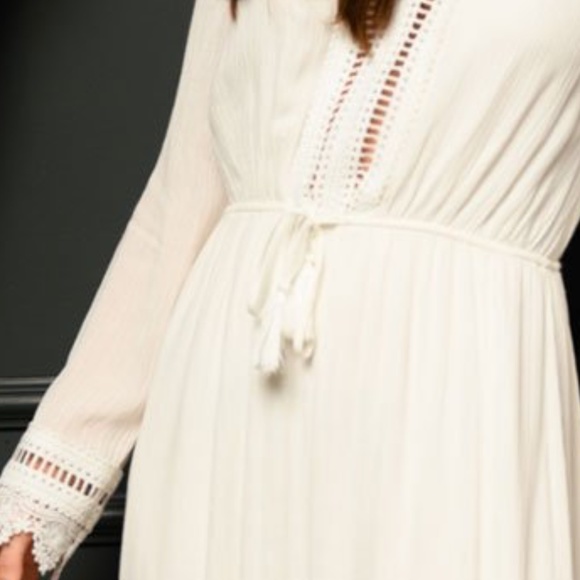 Boho Style White Maxi Dress - Picture 8 of 12